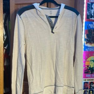 Long sleeve with hood